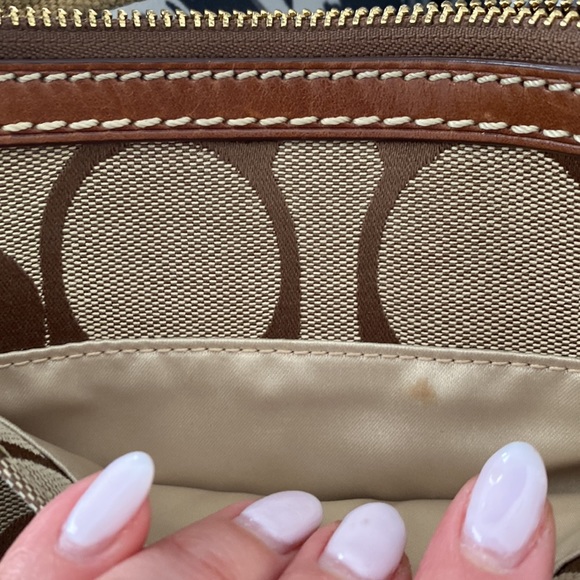 Coach side purse - Picture 11 of 11